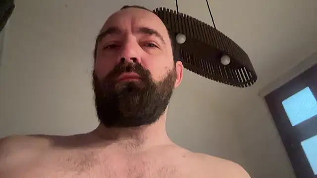 Snapshot of straight2fucked chatting on 6, 3, 2026 straight2fucked online show from 6, 3, 2026