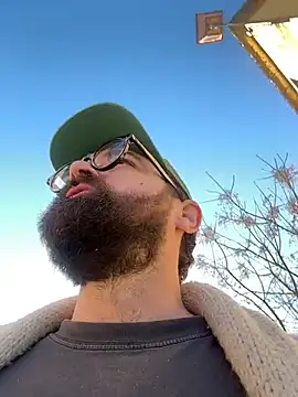 Snapshot of straight2fucked chatting on 20, 3, 2026 straight2fucked online show from 20, 3, 2026