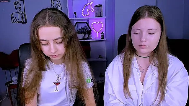 rebecca smile online show from 28, 11, 2025