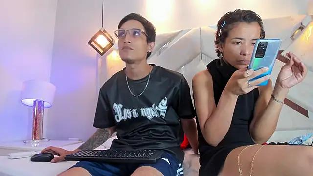 Annie Maxx online show from 30, 9, 2025