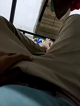 Snapshot of BIG_DICK__BOY chatting on 21, 10, 2025 BIG DICK BOY online show from 21, 10, 2025