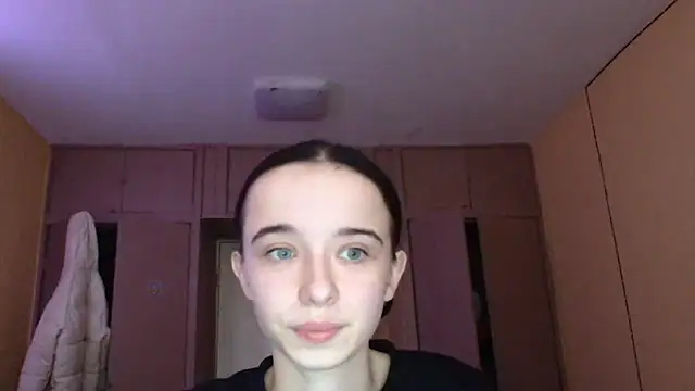 Emilia Light online show from 22, 11, 2025