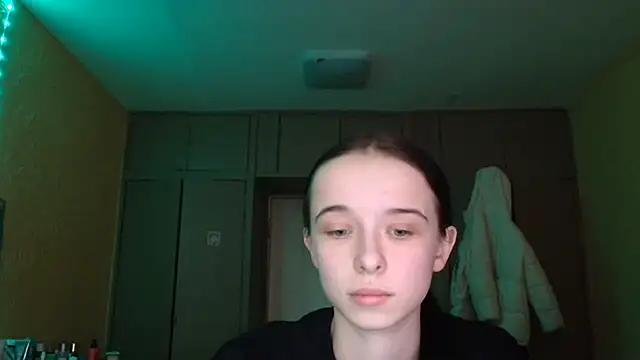 Snapshot of Emilia_Light chatting on 13, 2, 2026 Emilia Light online show from 13, 2, 2026