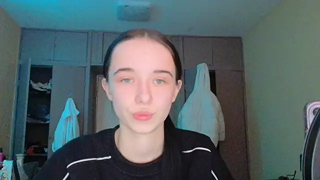 Snapshot of Emilia_Light chatting on 16, 2, 2026 Emilia Light online show from 16, 2, 2026