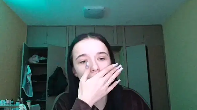 Snapshot of Emilia_Light chatting on 11, 3, 2026 Emilia Light online show from 11, 3, 2026