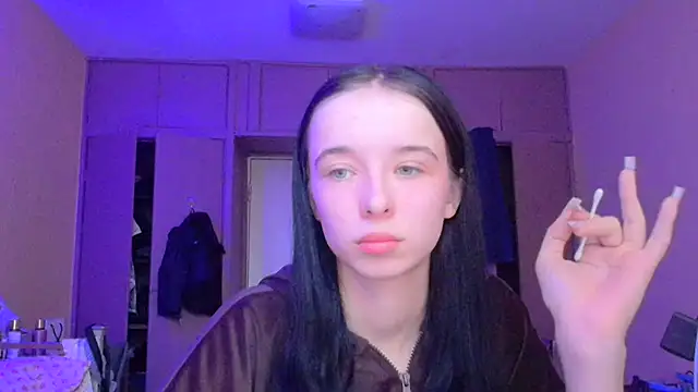 Snapshot of Emilia_Light chatting on 17, 3, 2026 Emilia Light online show from 17, 3, 2026