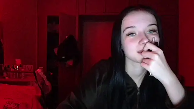 Snapshot of Emilia_Light chatting on 24, 3, 2026 Emilia Light online show from 24, 3, 2026