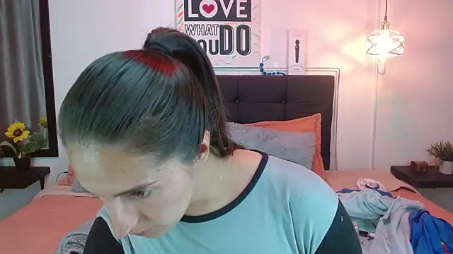 Sharon 10  online show from 2, 10, 2025