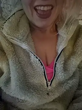 demidelightfulxx online show from 3, 2, 2026