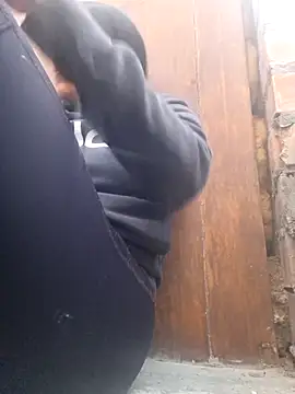 Snapshot of Kendall_Vegaa chatting on 23, 11, 2025 Kendall Vegaa online show from 23, 11, 2025