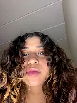 Sofi-Glow online show from 2, 10, 2025