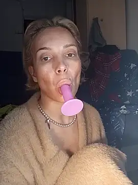 Conny Shellie online show from 22, 11, 2025