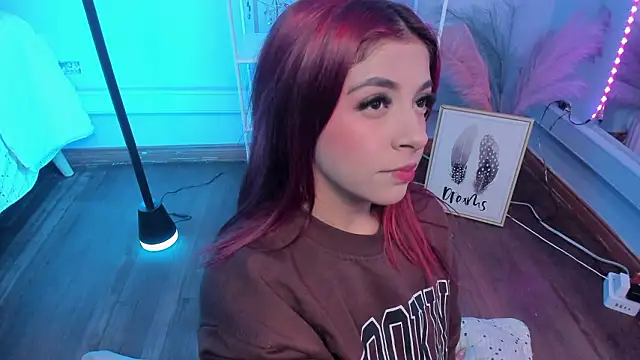 KathiaSaenz  online show from 4, 2, 2026