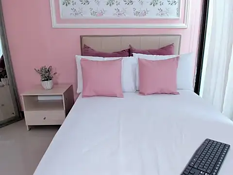 ivy aoki online show from 15, 10, 2025