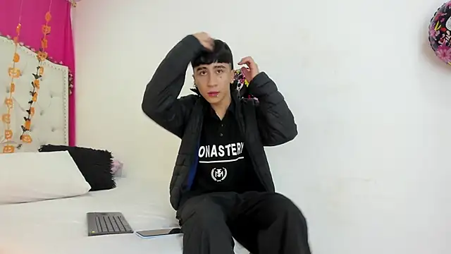 Snapshot of XaanderGrey chatting on 10, 10, 2025 XaanderGrey online show from 10, 10, 2025