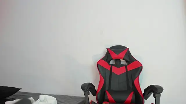 Snapshot of XaanderGrey chatting on 10, 11, 2025 XaanderGrey online show from 10, 11, 2025