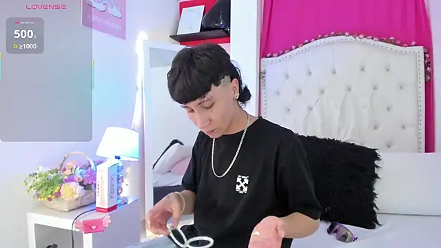 Snapshot of XaanderGrey chatting on 15, 11, 2025 XaanderGrey online show from 15, 11, 2025