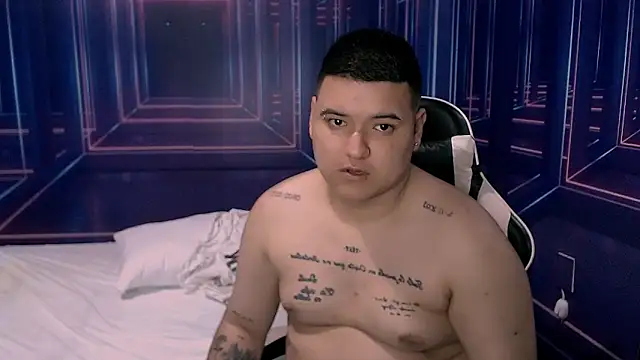 Charly and laura online show from 15, 10, 2025