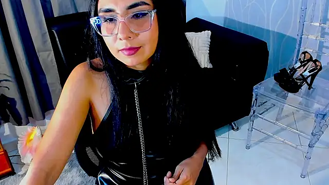 EmilyValk online show from 3, 10, 2025
