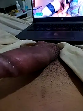 Snapshot of A_reyes1122 chatting on 8, 10, 2025 A reyes1122 online show from 8, 10, 2025