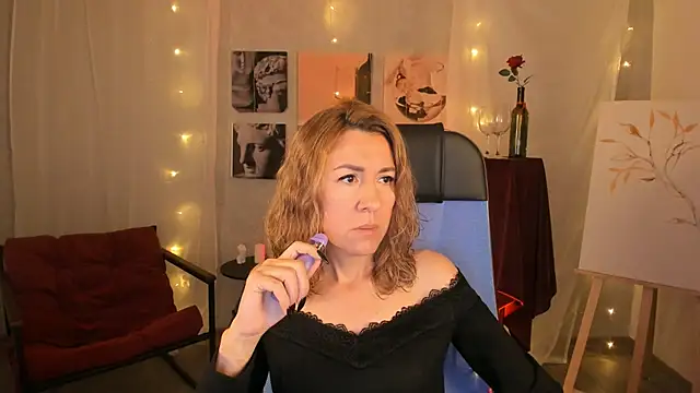 Snapshot of DonnaSmitth chatting on 14, 10, 2025 DonnaSmitth online show from 14, 10, 2025