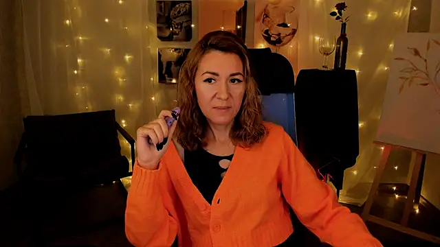 Snapshot of DonnaSmitth chatting on 31, 10, 2025 DonnaSmitth online show from 31, 10, 2025