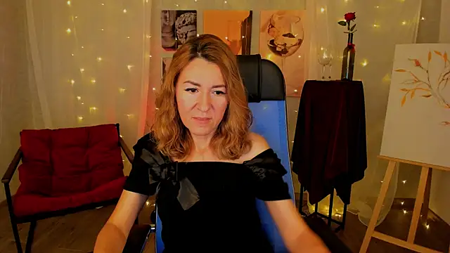 Snapshot of DonnaSmitth chatting on 14, 11, 2025 DonnaSmitth online show from 14, 11, 2025