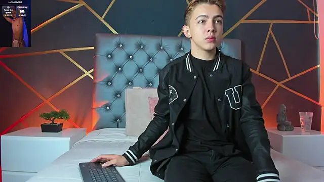 Lian Miller1  online show from 28, 10, 2025