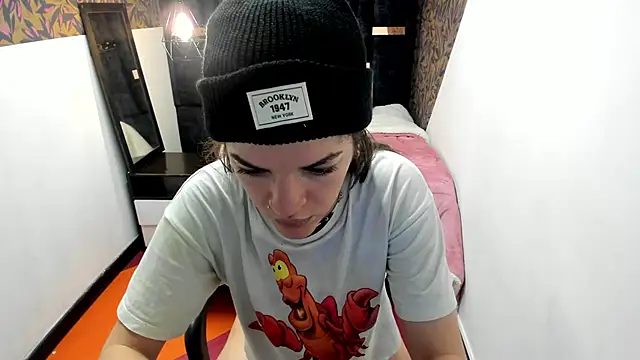 Snapshot of Mia_Carter__ chatting on 30, 10, 2025 Mia Carter online show from 30, 10, 2025