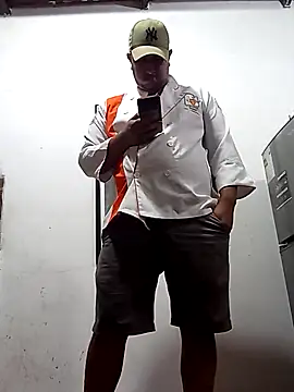 Snapshot of Tequilamaster chatting on 13, 11, 2025 Tequilamaster online show from 13, 11, 2025