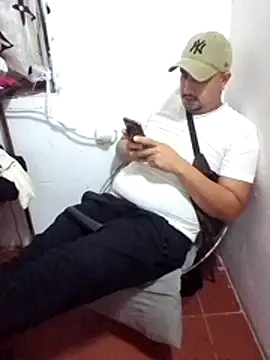 Snapshot of Tequilamaster chatting on 4, 12, 2025 Tequilamaster online show from 4, 12, 2025