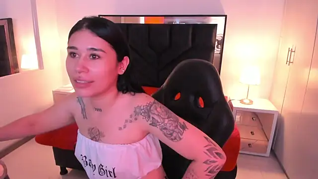 SusanVilla online show from 14, 11, 2025