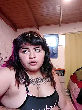 Snapshot of crucifxcked chatting on 26, 9, 2025 crucifxcked online show from 26, 9, 2025