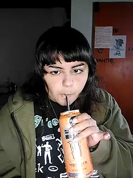 Snapshot of crucifxcked chatting on 6, 10, 2025 crucifxcked online show from 6, 10, 2025