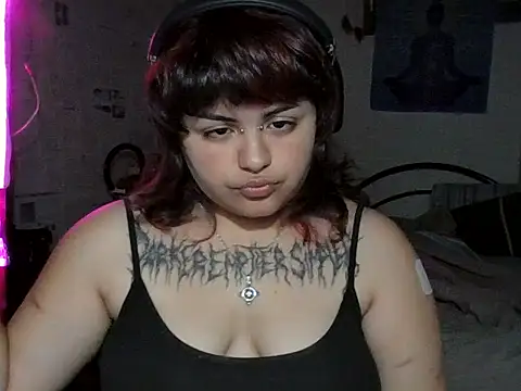 Snapshot of crucifxcked chatting on 20, 10, 2025 crucifxcked online show from 20, 10, 2025