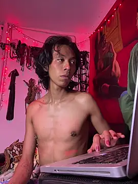 MadamLeRouge online show from 22, 3, 2026