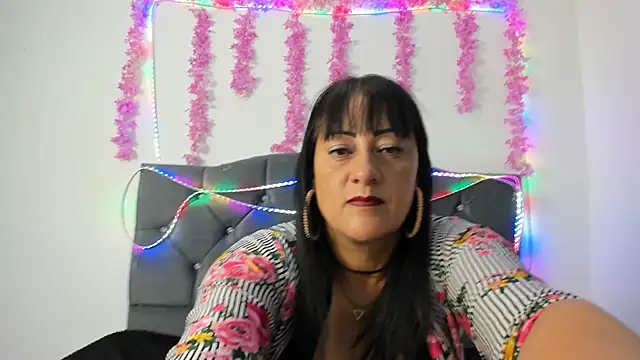Sasha Smith4 online show from 2, 10, 2025
