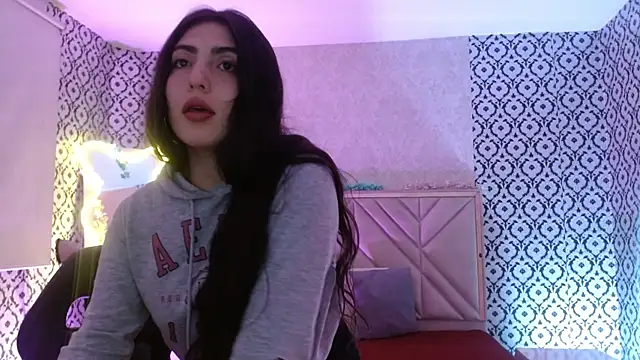 Ixchel tay online show from 6, 1, 2026