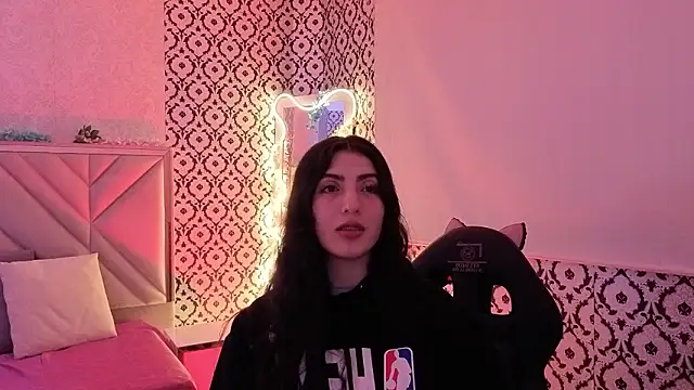 Ixchel tay online show from 7, 2, 2026