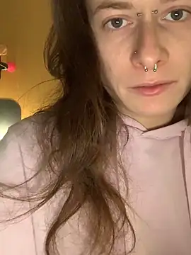 GoldenPussy1329 online show from 11, 2, 2026