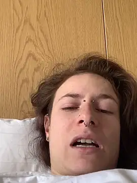 GoldenPussy1329 online show from 26, 2, 2026