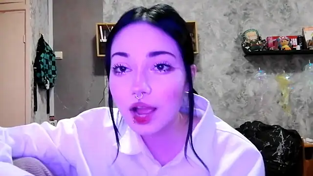 Snapshot of Beeping_Creature chatting on 23, 10, 2025 Beeping Creature online show from 23, 10, 2025