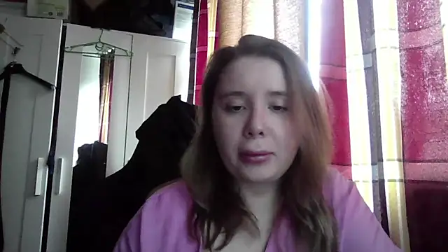 KatrinLips online show from 3, 10, 2025