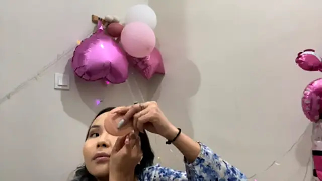 CarollFalick online show from 18, 10, 2025