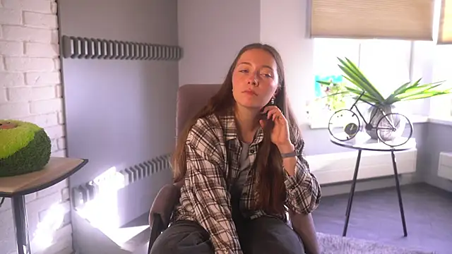 IvyBronsky online show from 29, 9, 2025