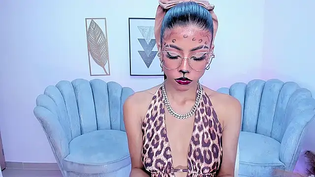 zaira wetsler online show from 21, 10, 2025