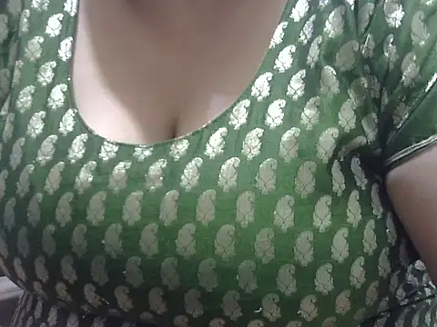 Snapshot of junglibilli_punjab chatting on 23, 12, 2025 junglibilli punjab online show from 23, 12, 2025