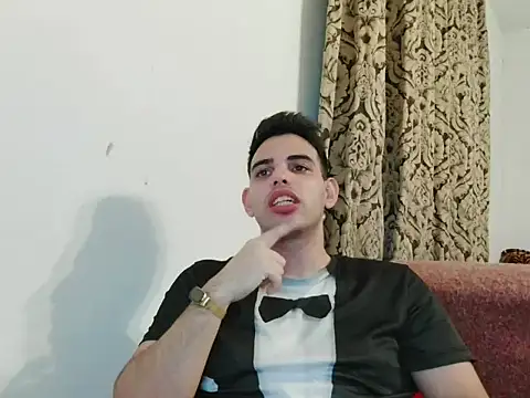 Snapshot of _Djonson_ chatting on 12, 10, 2025 Djonson online show from 12, 10, 2025