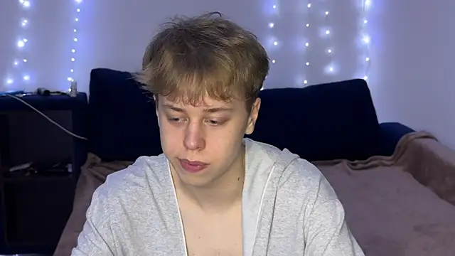  bee boy  online show from 15, 10, 2025