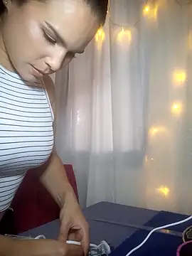 Snapshot of Arisbet333 chatting on 12, 11, 2025 Arisbet333 online show from 12, 11, 2025